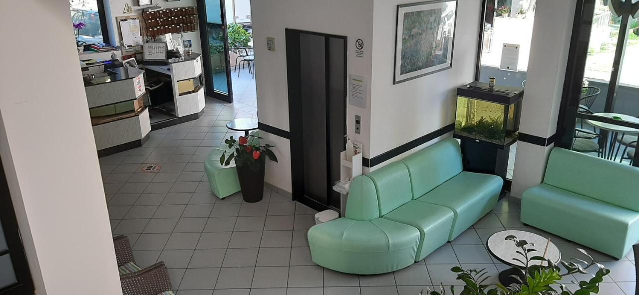Hotel Penny Rimini Eksteriør bilde